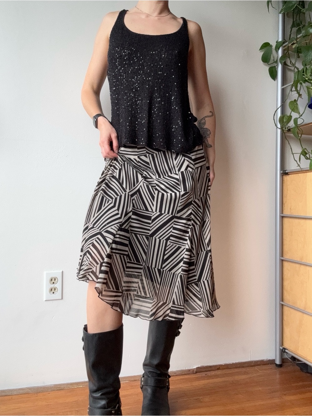 Spense Black & Cream Patterned Midi Skirt